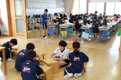 カンカンコンコン図工も順調