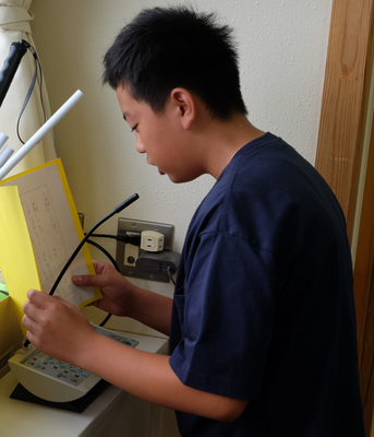 １，３，５年生が放送で作文発表しました