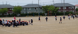 ３年生徒競走の練習